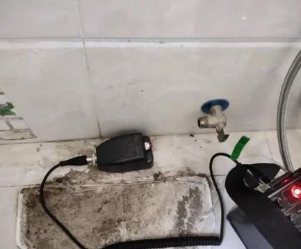 萝北屋顶漏水维修公司分享下卫生间漏水的危害及解决方法